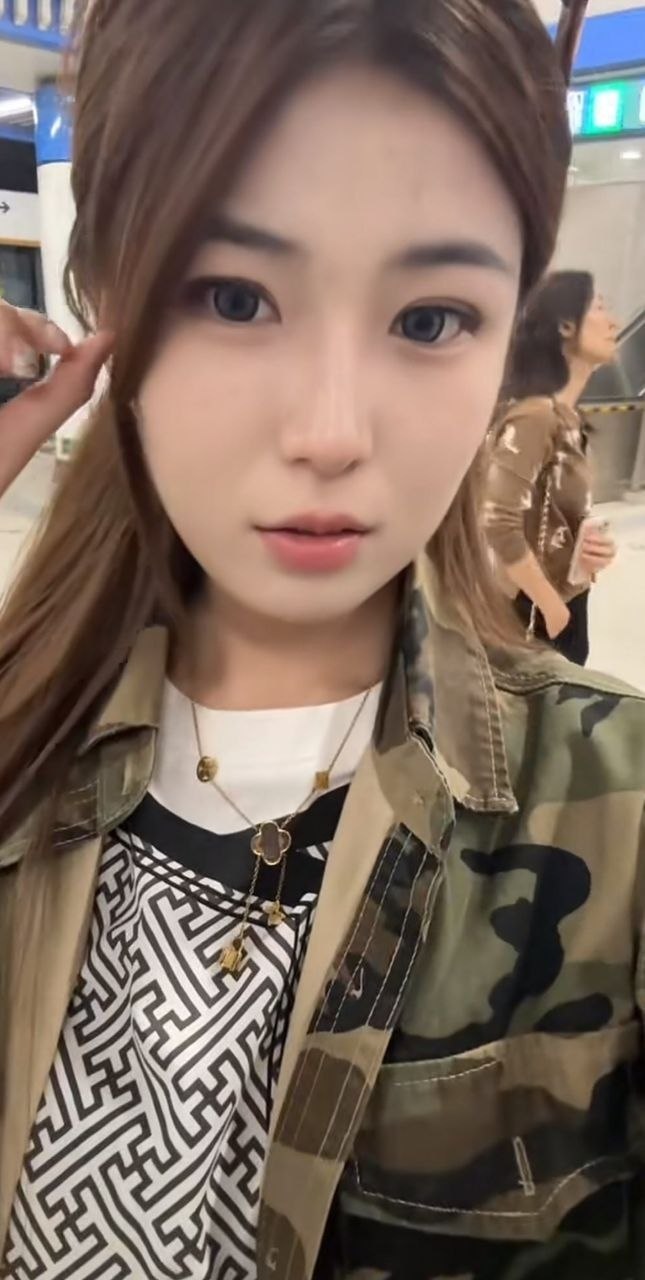 萝莉阁学生少女爱口交 配图