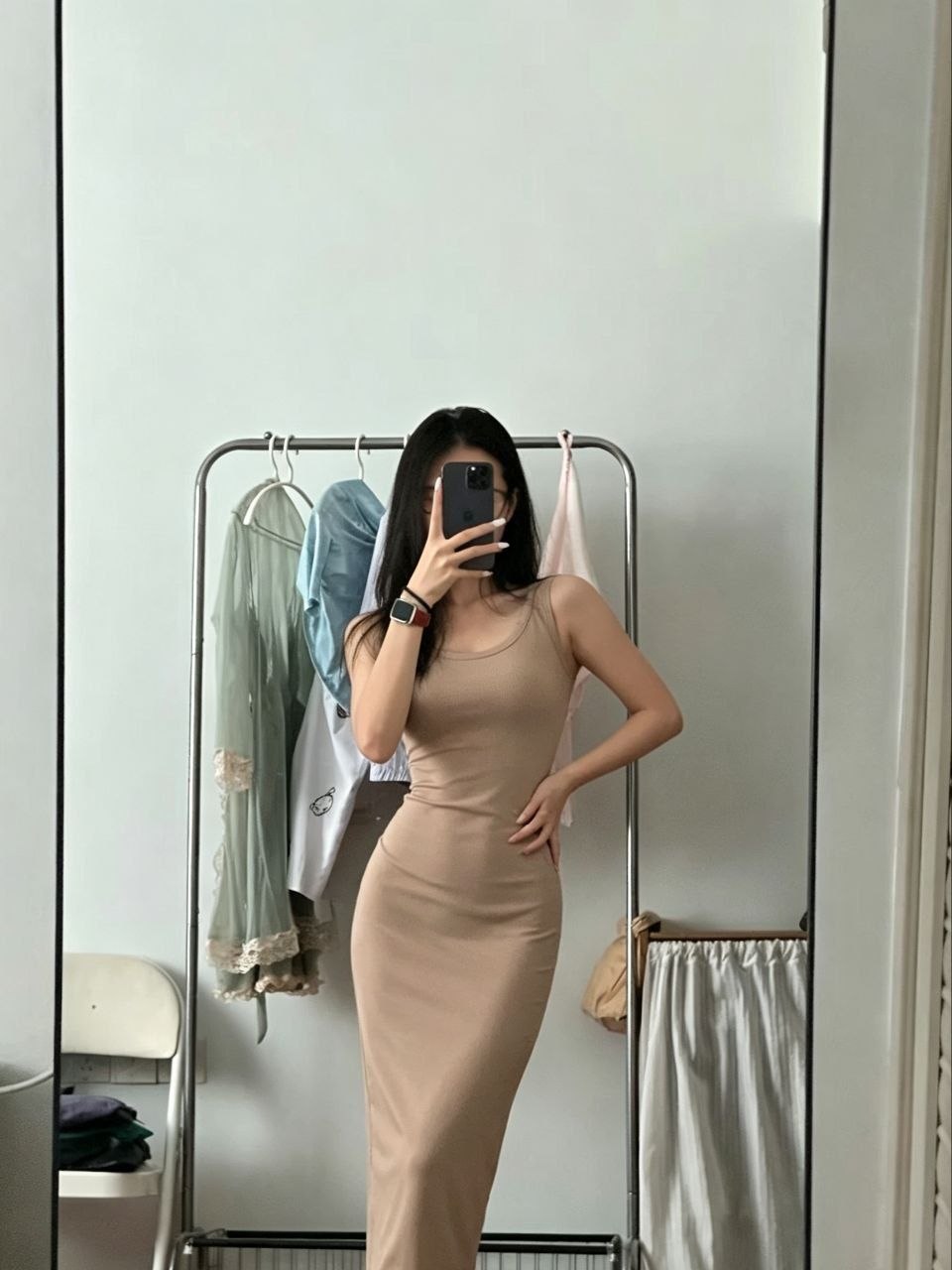 反差大学生少女萝莉自慰 配图
