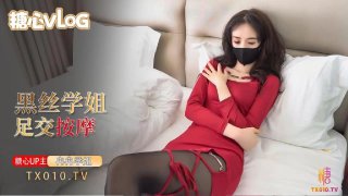 黑丝高跟💄原味制服👀 配图