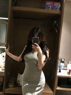 反差大学生少女萝莉自慰 配图