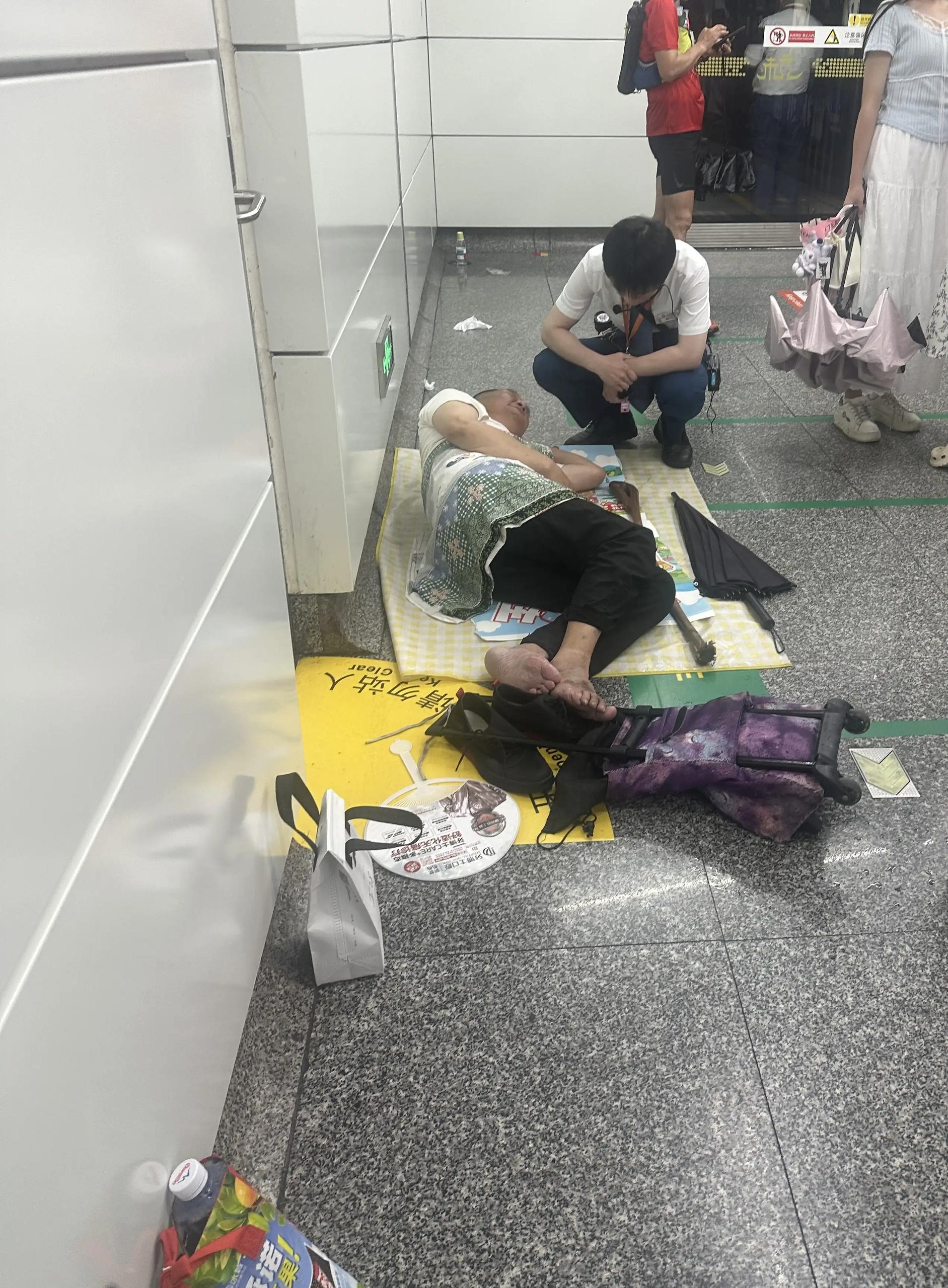 简中互联网废物们 配图