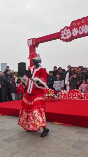 吃瓜中心 配图
