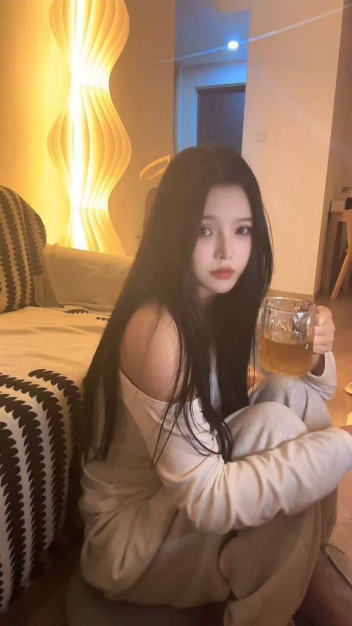 深圳美少女学生会 配图