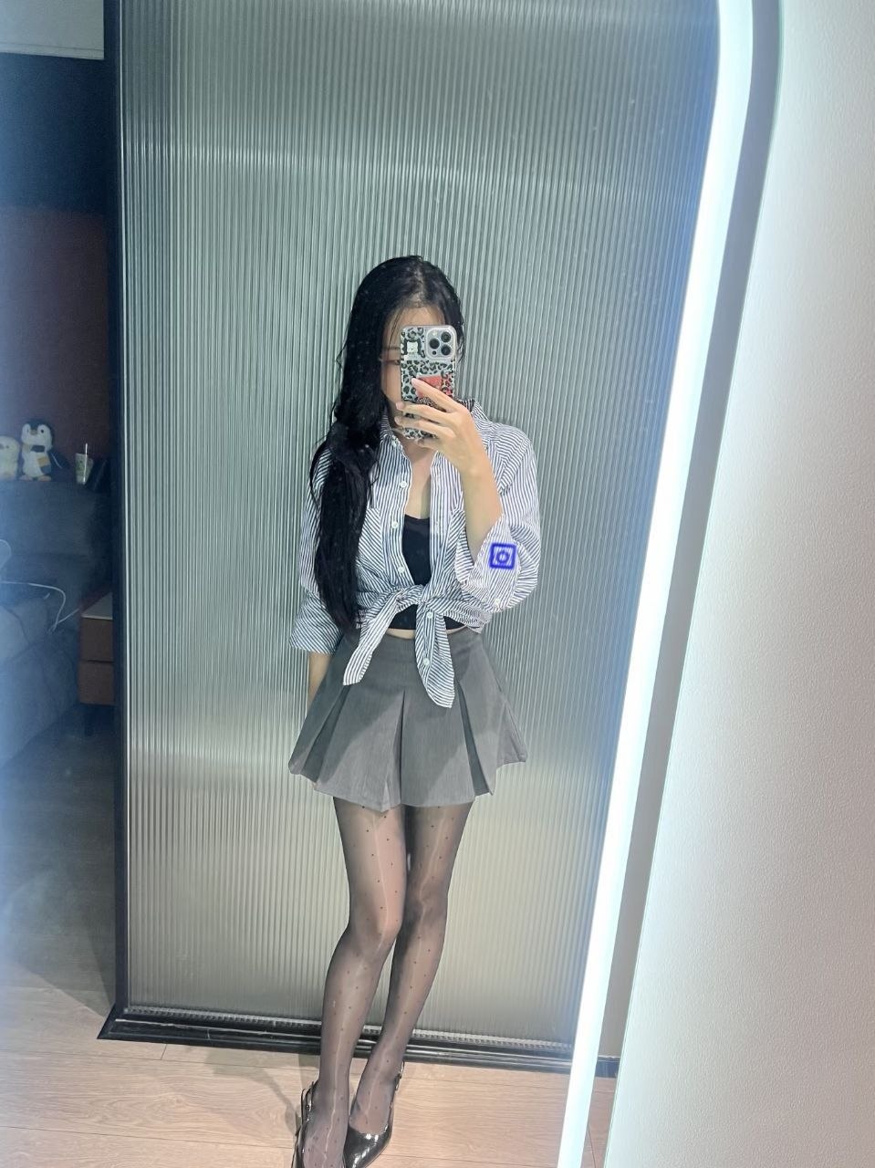 反差大学生少女萝莉自慰 配图