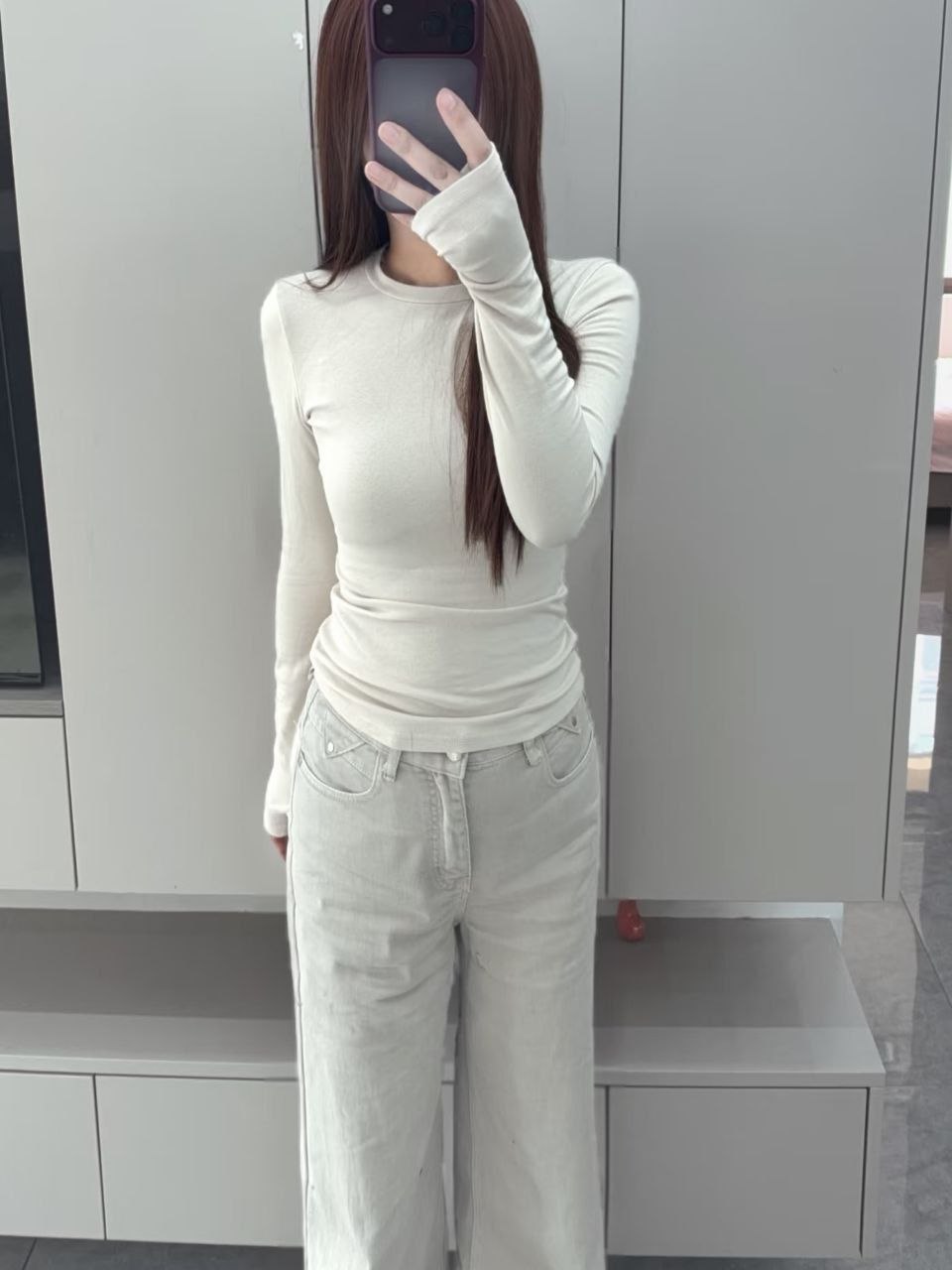 反差大学生少女萝莉自慰 配图