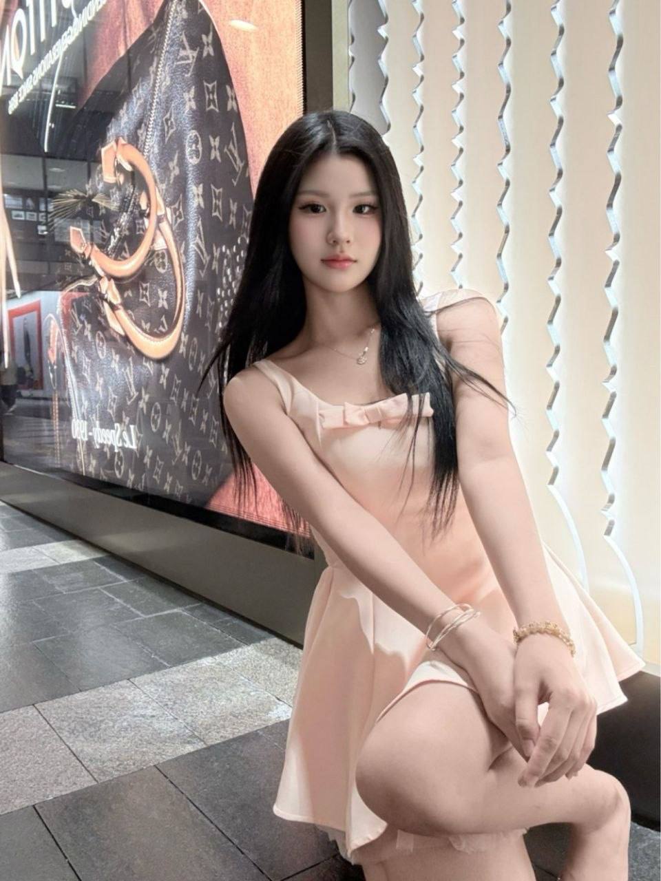 深圳美少女学生会 配图