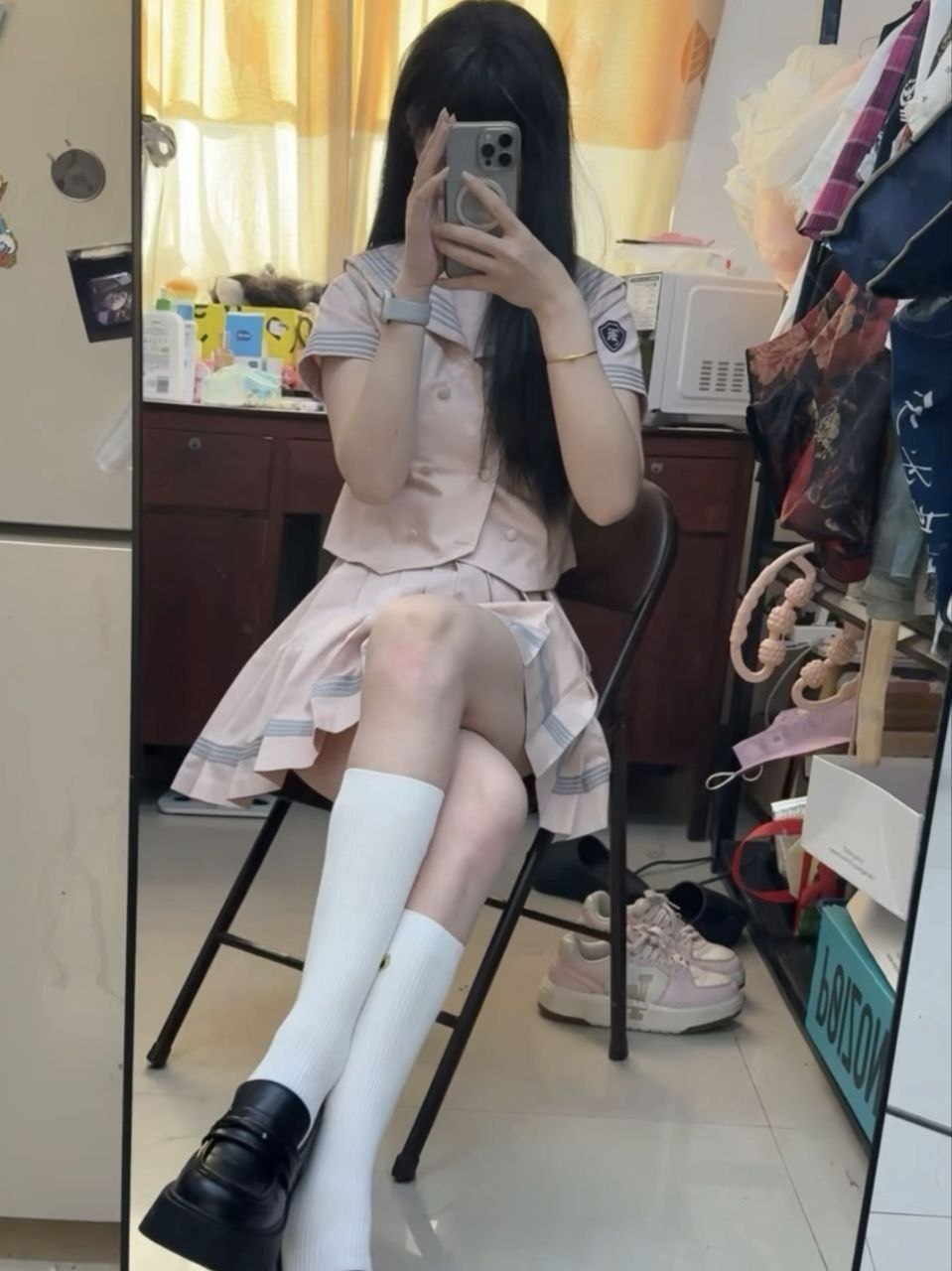 反差大学生少女萝莉自慰 配图