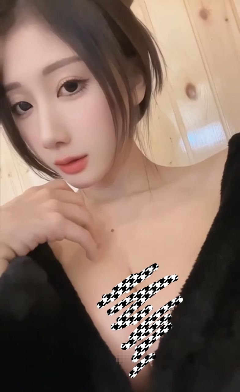 大学生少女母狗萝莉自慰 配图