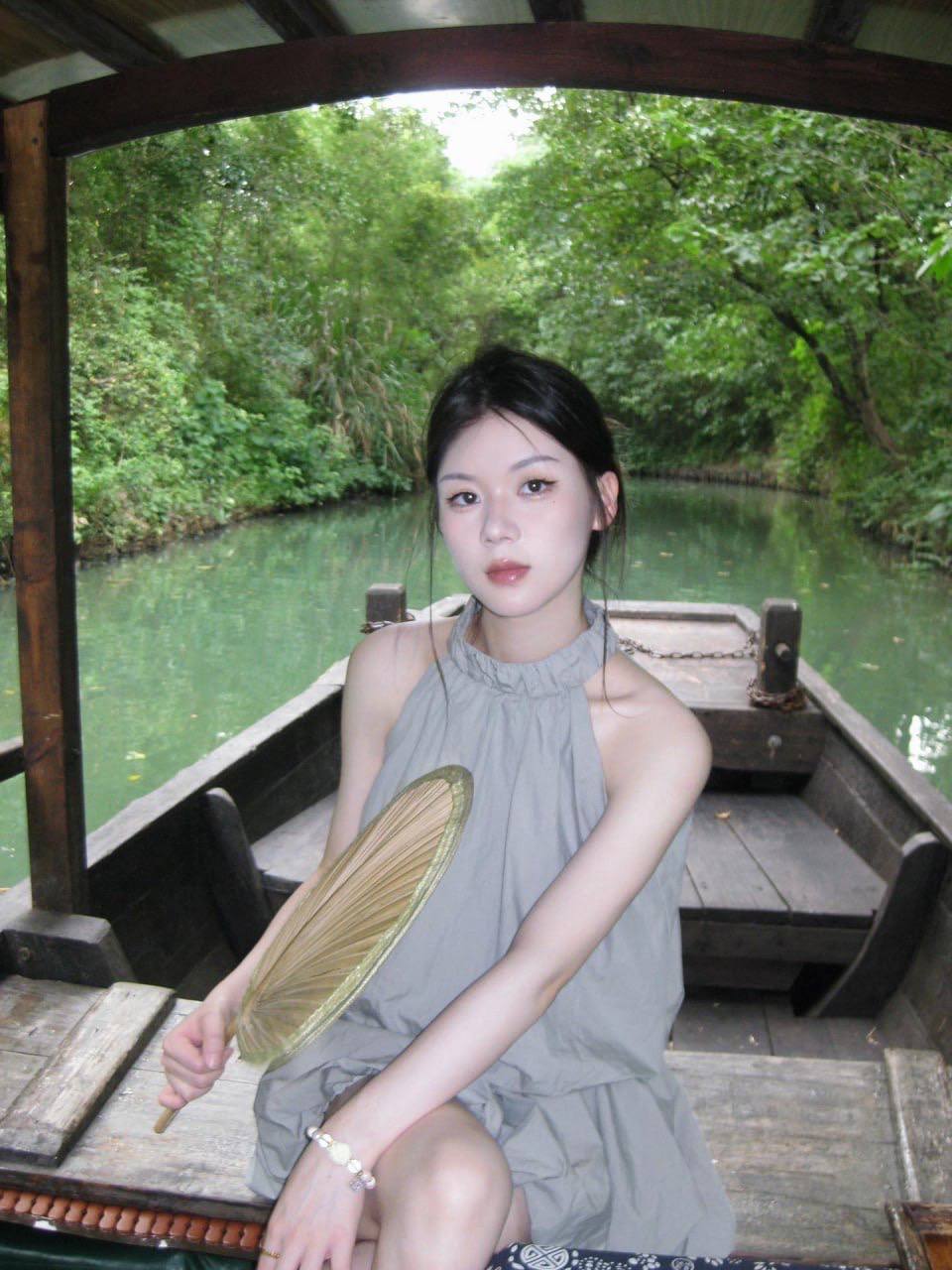 素人情侣夫妻自拍 配图