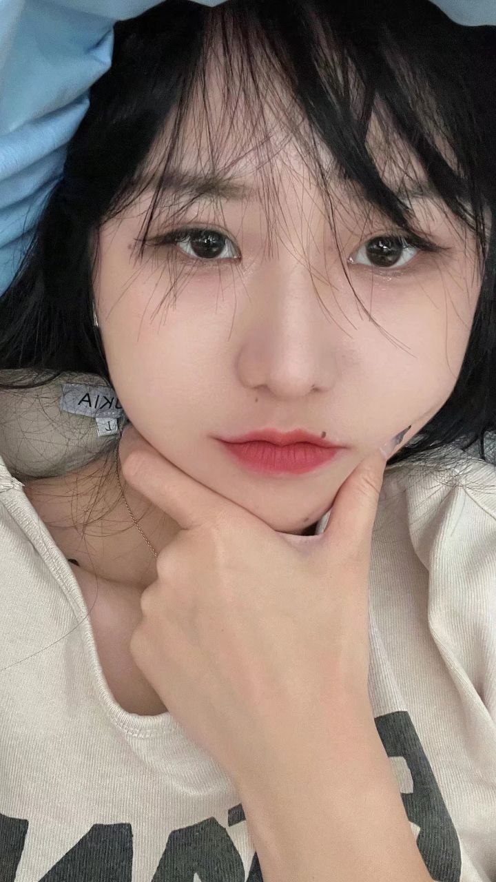高中生精神小妹(自慰内射) 配图