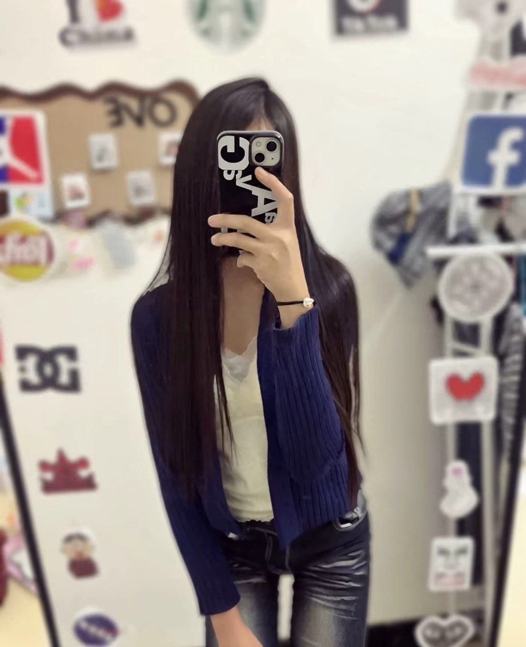 精神小妹女高学生妹自拍 配图