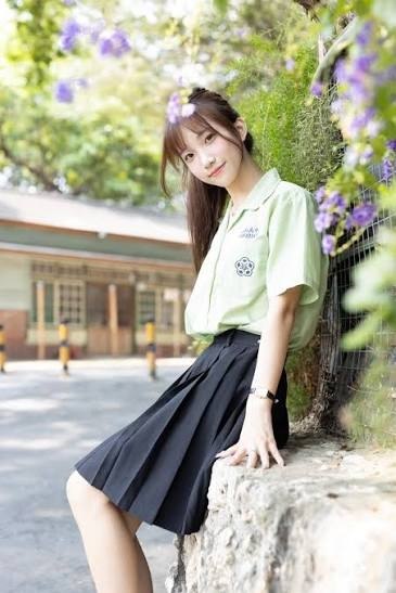 乱伦巨乳人妻/熟女少妇AV 配图