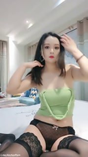 黑丝高跟💄原味制服👀 配图