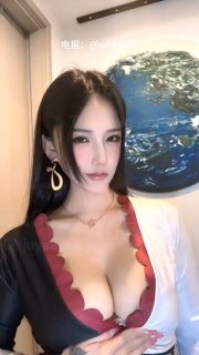 全是大胸 配图